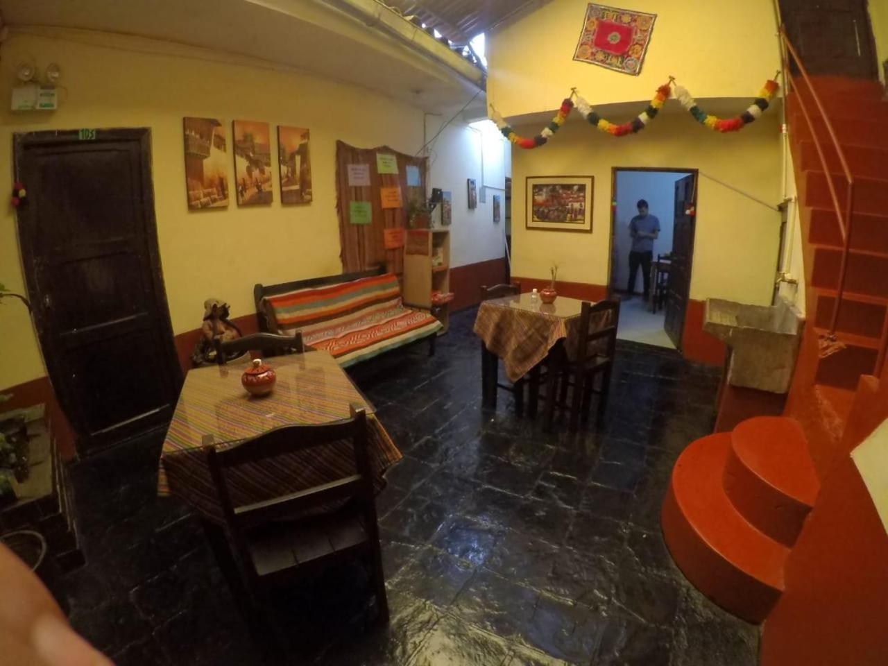 Auquis Ccapac Guest House Cuzco Buitenkant foto